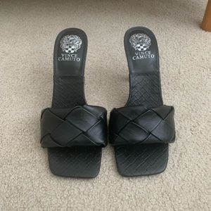 Vince Camuto heels size 7.5